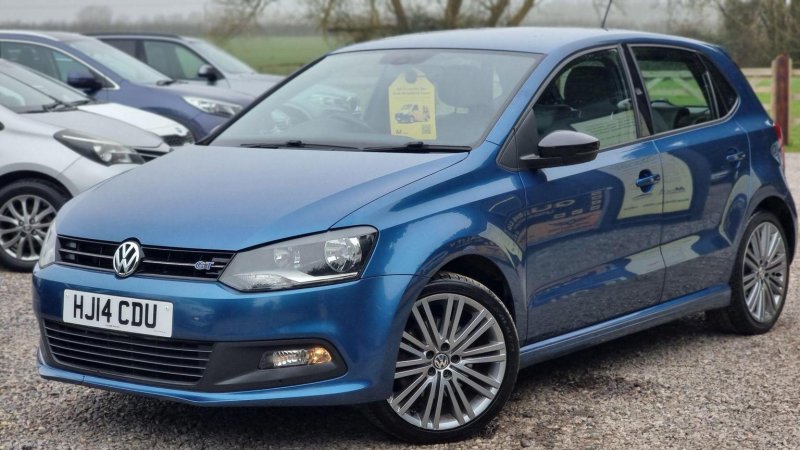 VOLKSWAGEN POLO