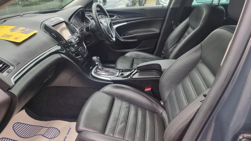 VAUXHALL INSIGNIA