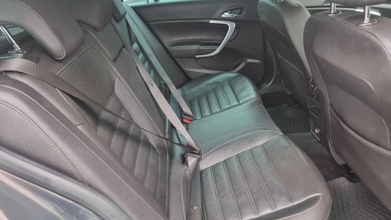 VAUXHALL INSIGNIA