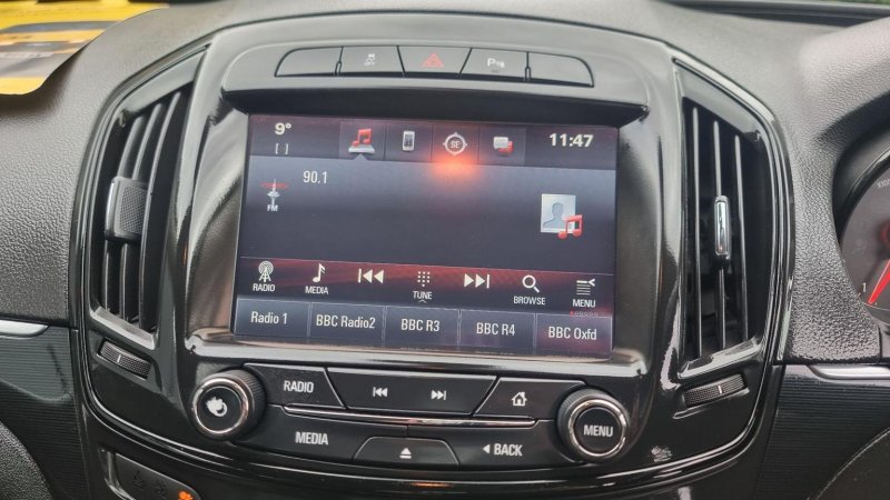 VAUXHALL INSIGNIA