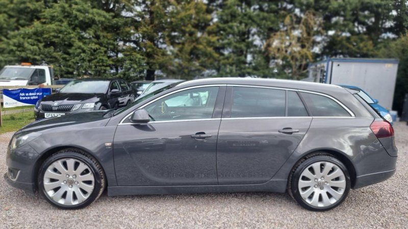 VAUXHALL INSIGNIA