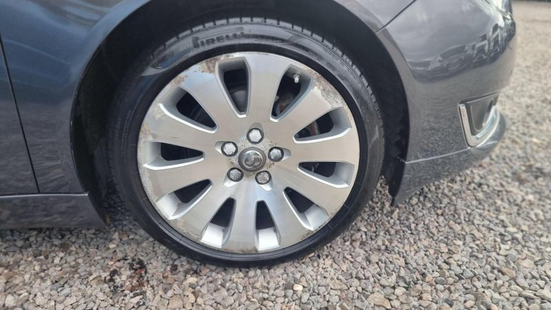 VAUXHALL INSIGNIA