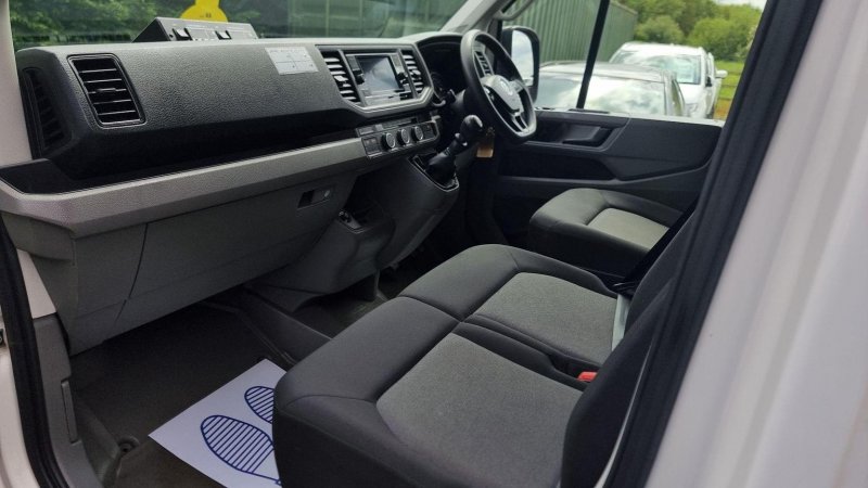 VOLKSWAGEN CRAFTER