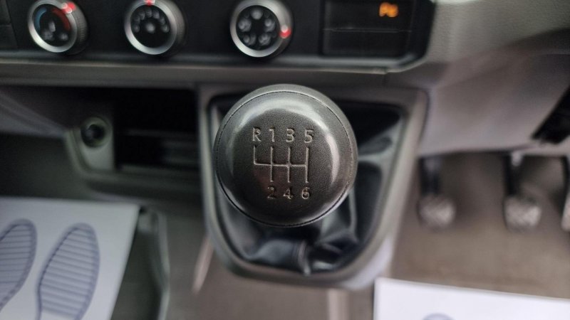 VOLKSWAGEN CRAFTER