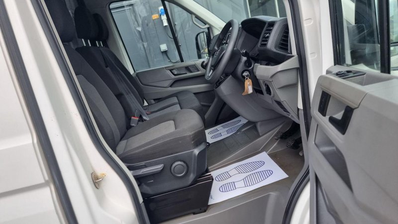 VOLKSWAGEN CRAFTER