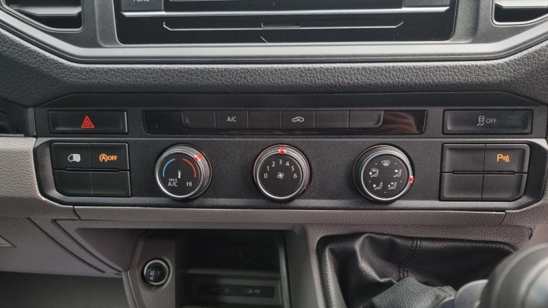 VOLKSWAGEN CRAFTER