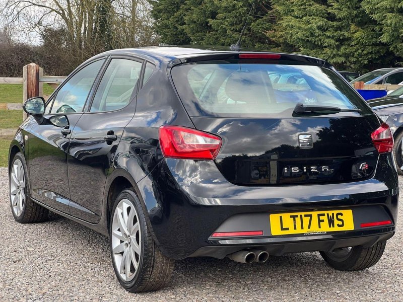 SEAT IBIZA