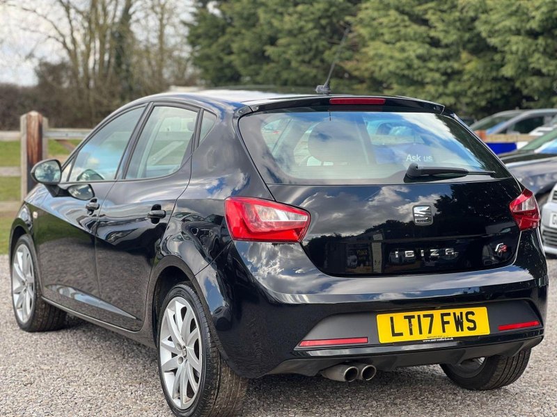 SEAT IBIZA