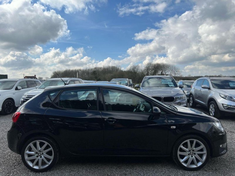 SEAT IBIZA