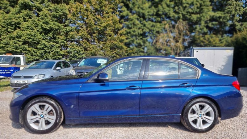 BMW 3 SERIES