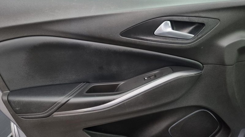 VAUXHALL GRANDLAND X