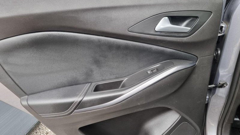 VAUXHALL GRANDLAND X