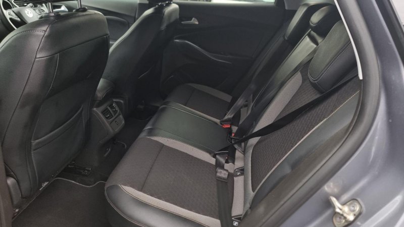 VAUXHALL GRANDLAND X