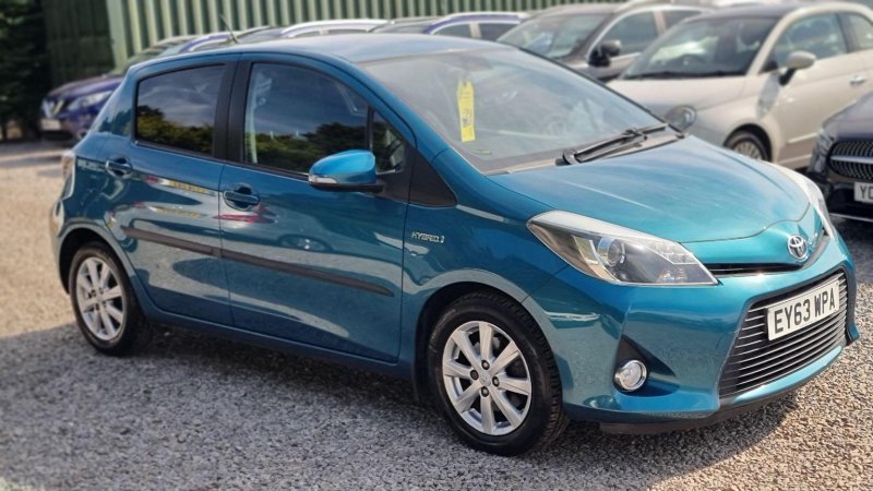 TOYOTA YARIS