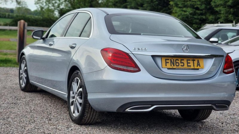 MERCEDES-BENZ C CLASS