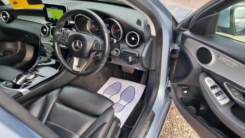 MERCEDES-BENZ C CLASS
