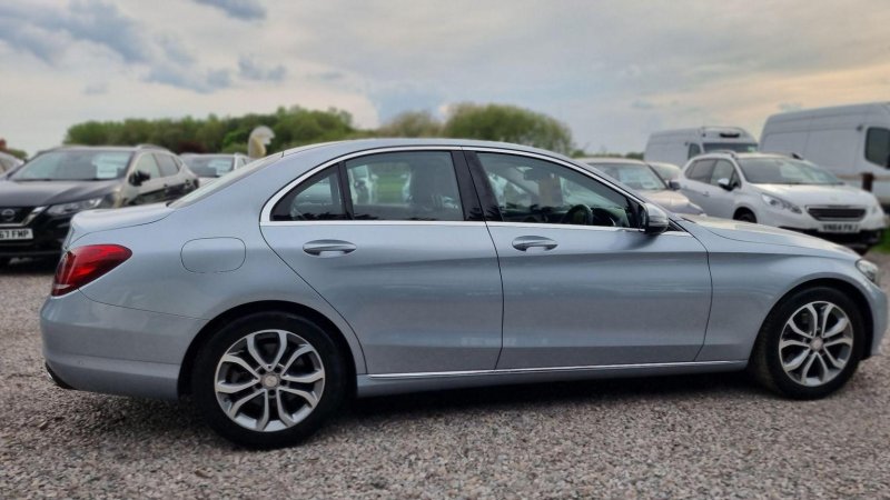 MERCEDES-BENZ C CLASS