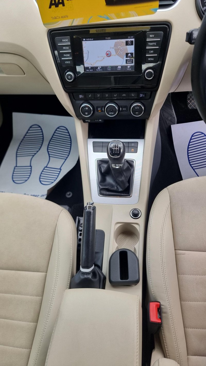 SKODA OCTAVIA