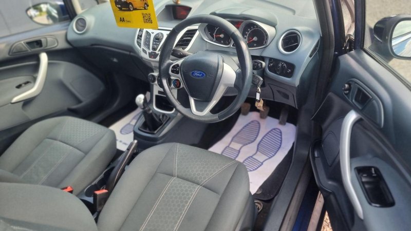 FORD FIESTA
