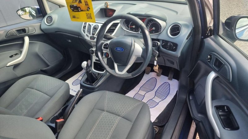 FORD FIESTA
