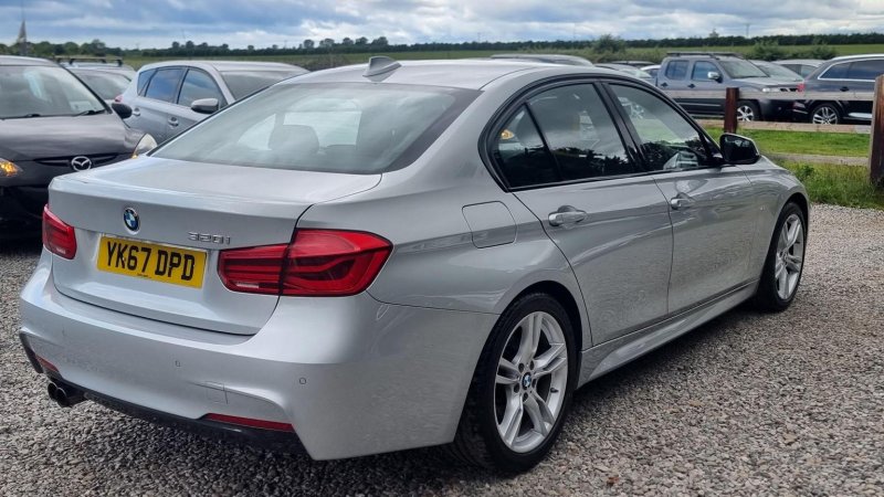 BMW 3 SERIES