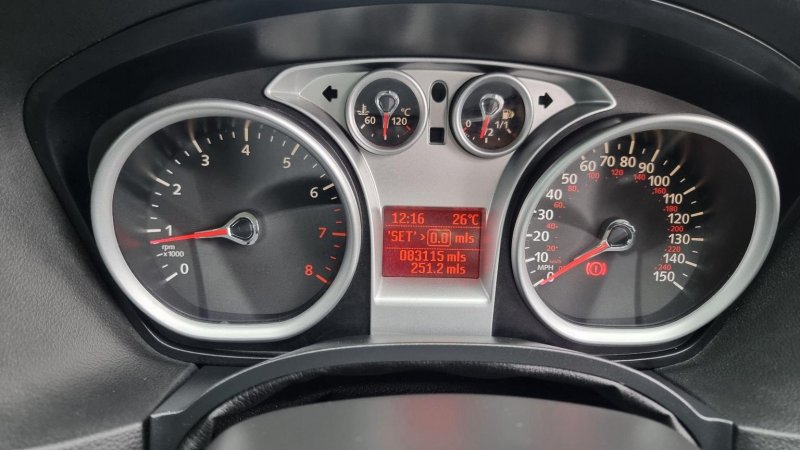 FORD FOCUS