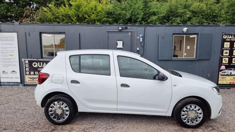 DACIA SANDERO