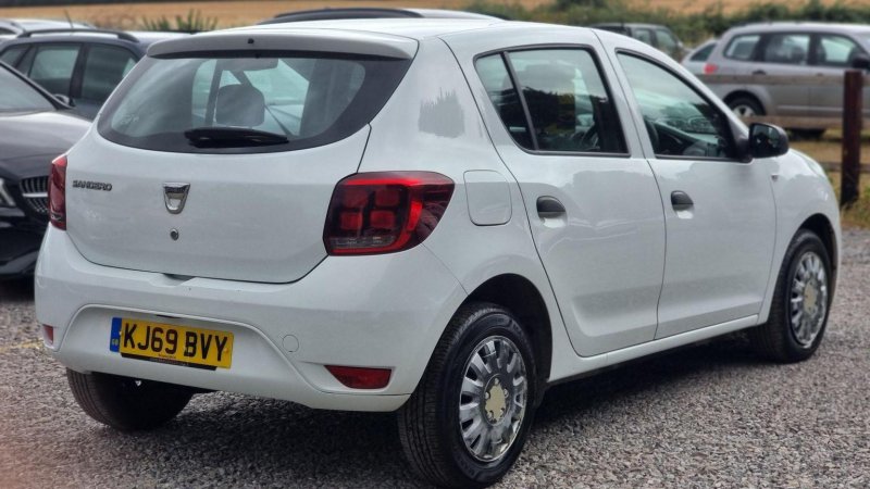 DACIA SANDERO
