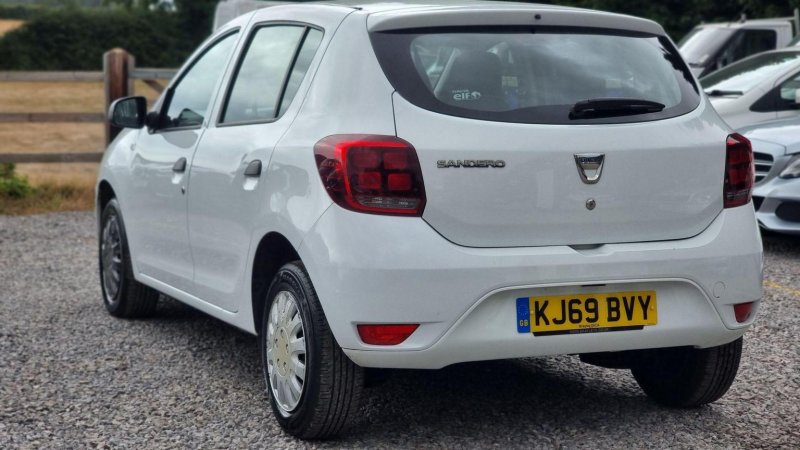 DACIA SANDERO