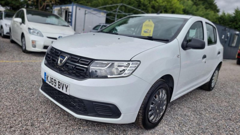 DACIA SANDERO