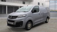 VAUXHALL VIVARO